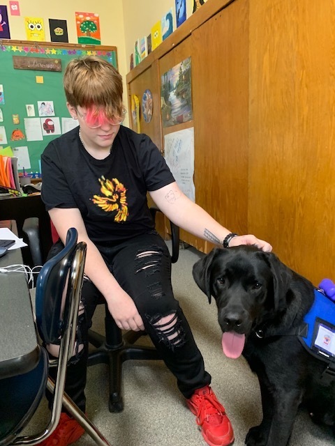Center 4 Change with new therapy dog